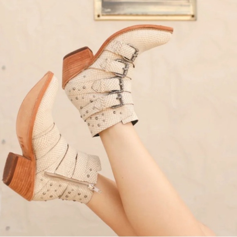 LIBERTY Black Buckle Shortie Boots